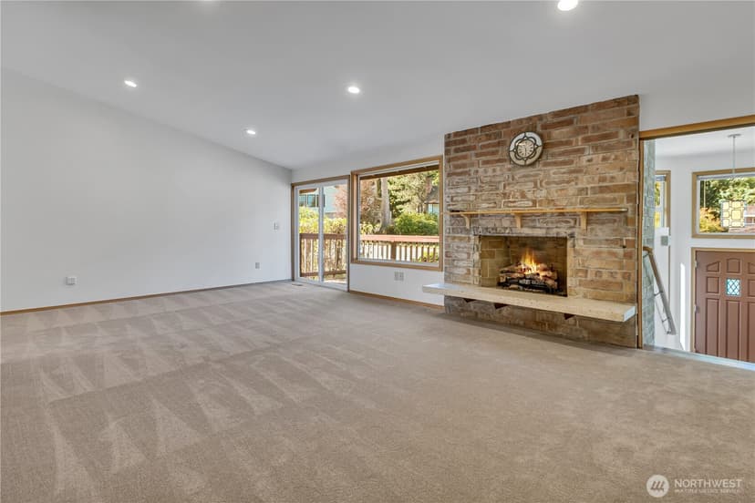 Property photo for 4038 169th Avenue SE, Bellevue photo 6