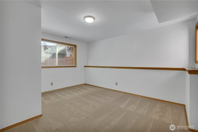 Property photo for 4038 169th Avenue SE, Bellevue photo 27