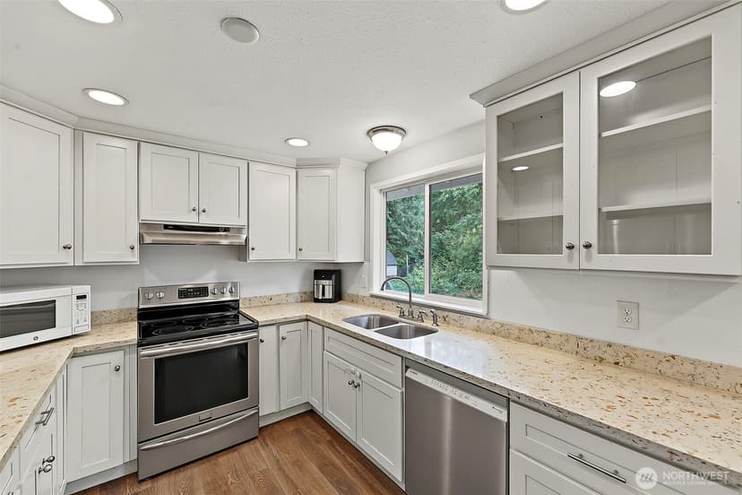Property photo for 6873 Helena Drive NE, Bremerton photo 13