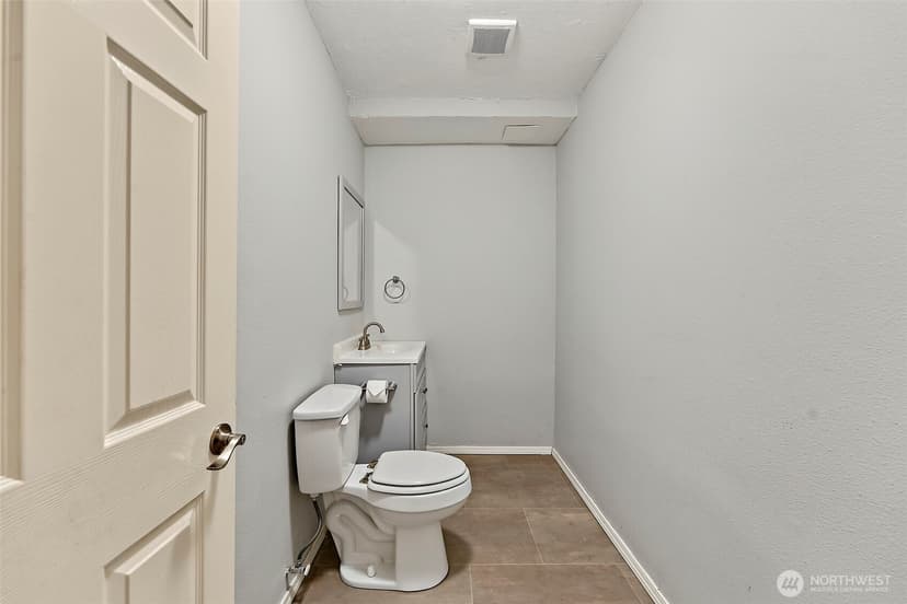 Property photo for 6873 Helena Drive NE, Bremerton photo 26
