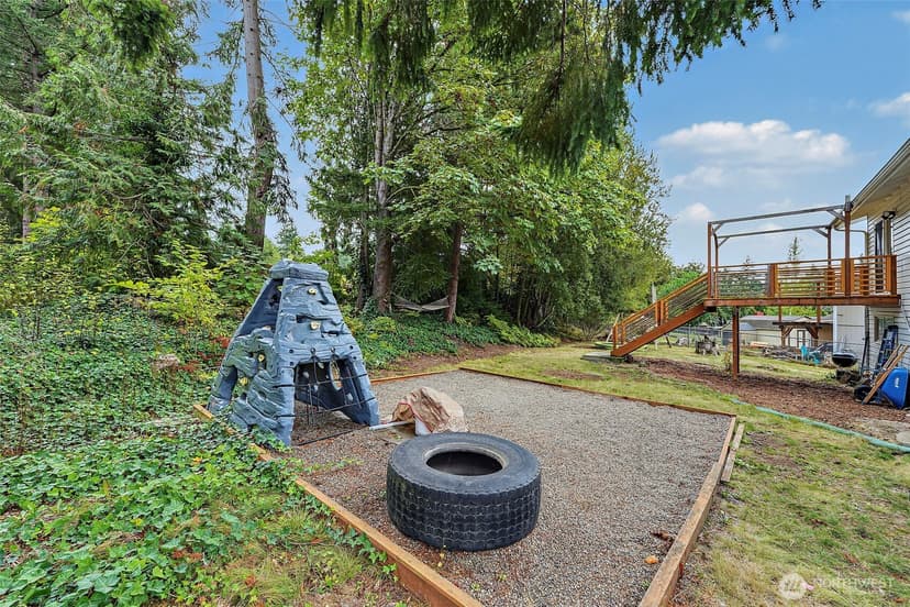 Property photo for 6873 Helena Drive NE, Bremerton photo 29