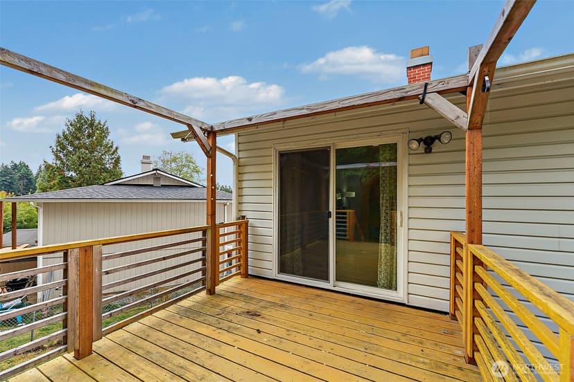Property photo for 6873 Helena Drive NE, Bremerton photo 15
