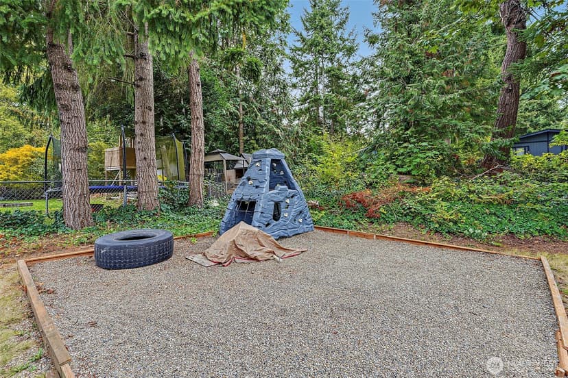 Property photo for 6873 Helena Drive NE, Bremerton photo 30