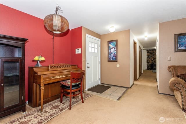 Property photo for 4229 S Findlay Street, Seattle photo 3