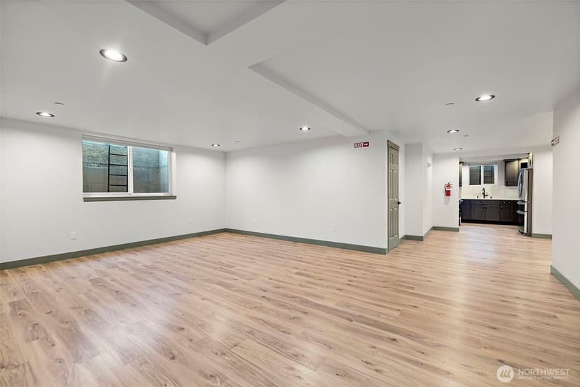 Property photo for 1008 E Guiberson Street, Kent photo 19