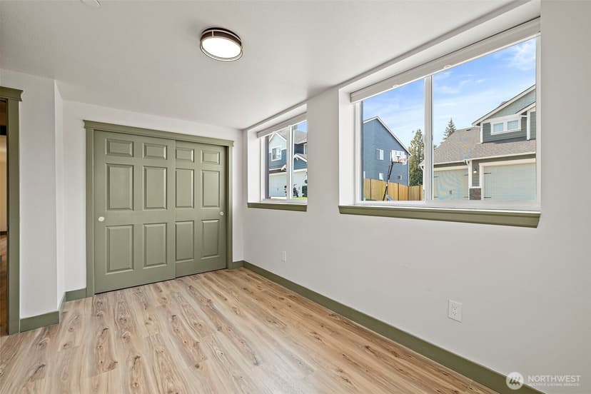 Property photo for 1008 E Guiberson Street, Kent photo 31