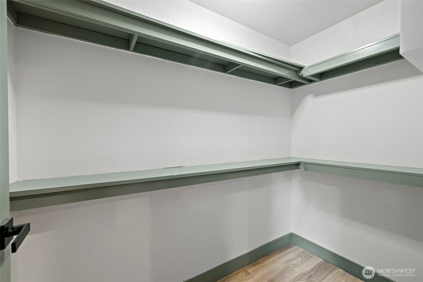 Property photo for 1008 E Guiberson Street, Kent photo 7