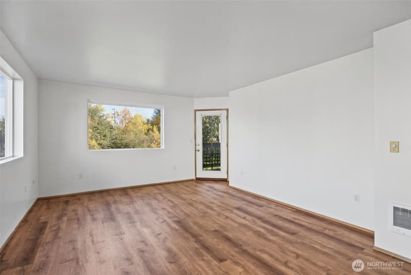 Property photo for 12432 SE 272nd Place #B101, Kent photo 4