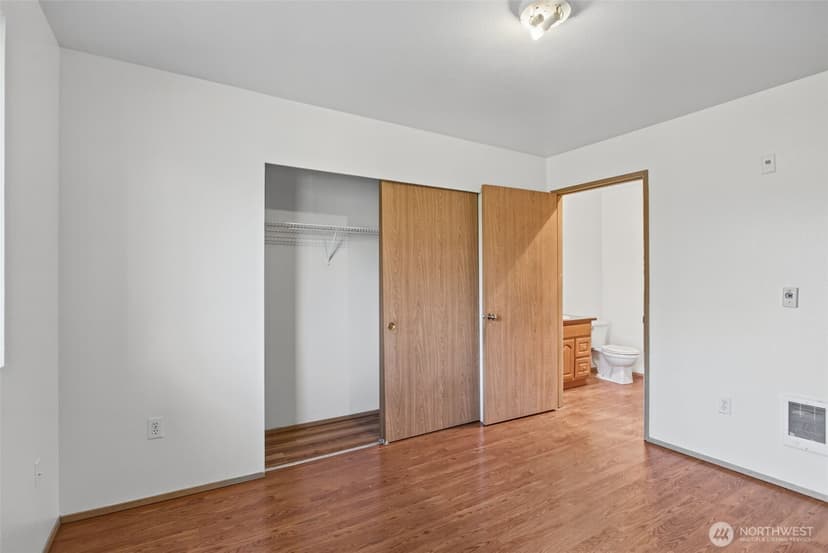 Property photo for 12432 SE 272nd Place #B101, Kent photo 13