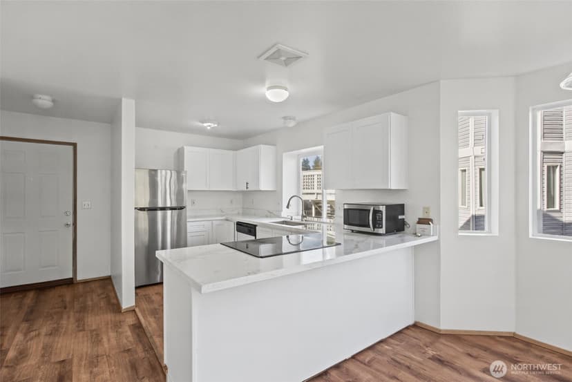 Property photo for 12432 SE 272nd Place #B101, Kent photo 8