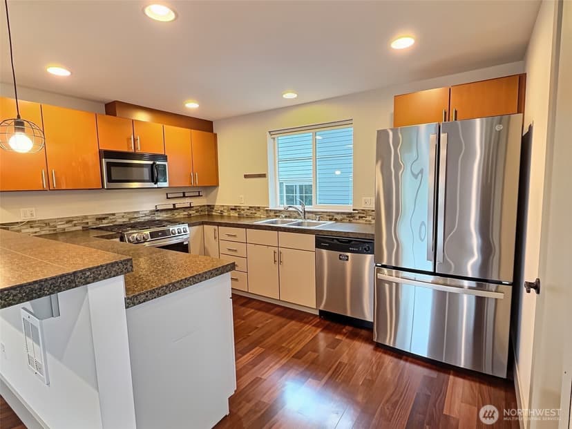 Property photo for 13551 35th Avenue NE, Seattle photo 6