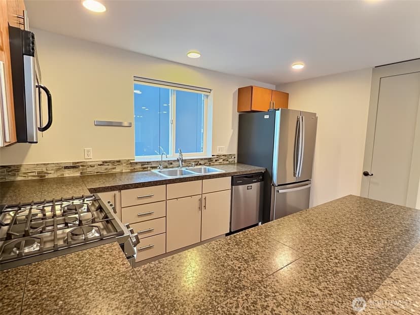 Property photo for 13551 35th Avenue NE, Seattle photo 13