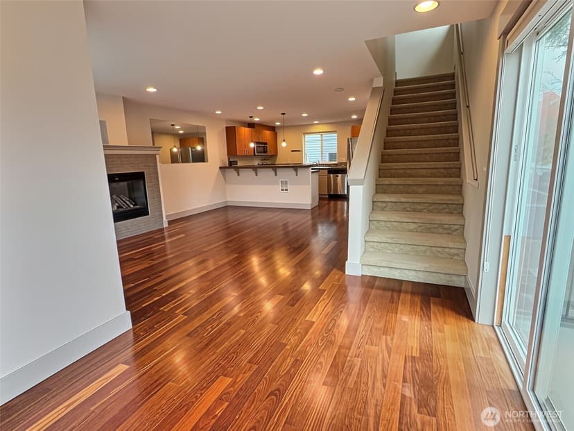 Property photo for 13551 35th Avenue NE, Seattle photo 5