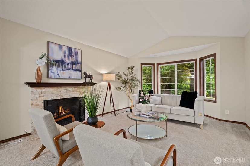 Property photo for 18325 214th Ave NE, Woodinville photo 3