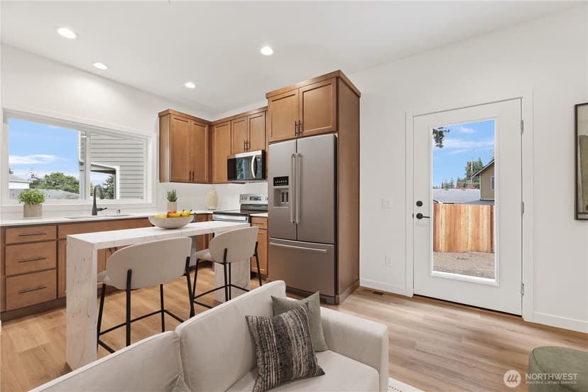 Property photo for 7018 Wetmore Avenue #B, Everett photo 5