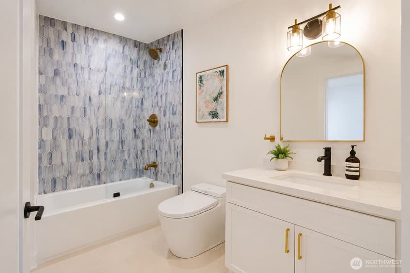 Property photo for 9215 22nd Avenue SW, Seattle photo 18