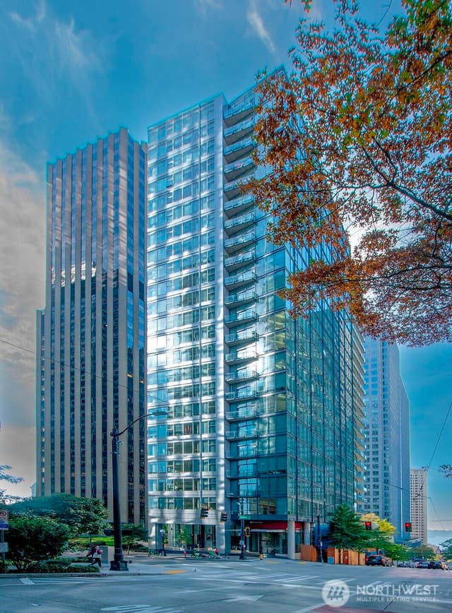 Property photo for 909 5th Avenue #1605, Seattle