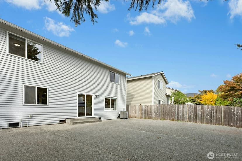 Property photo for 14907 47th Drive SE, Everett photo 33