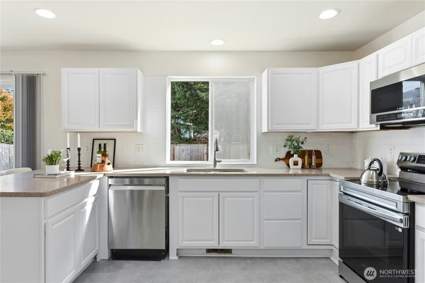 Property photo for 14907 47th Drive SE, Everett photo 12
