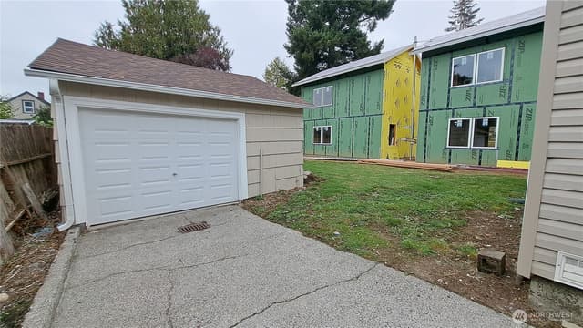 Property photo for 1720 Snyder Avenue, Bremerton photo 2