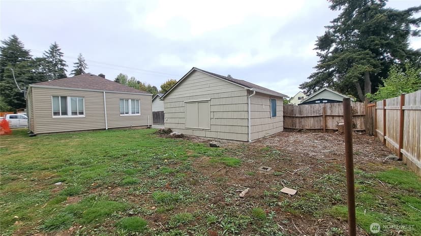 Property photo for 1720 Snyder Avenue, Bremerton photo 4