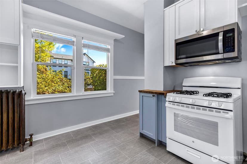 Property photo for 256 NE 50th Street, Seattle photo 18
