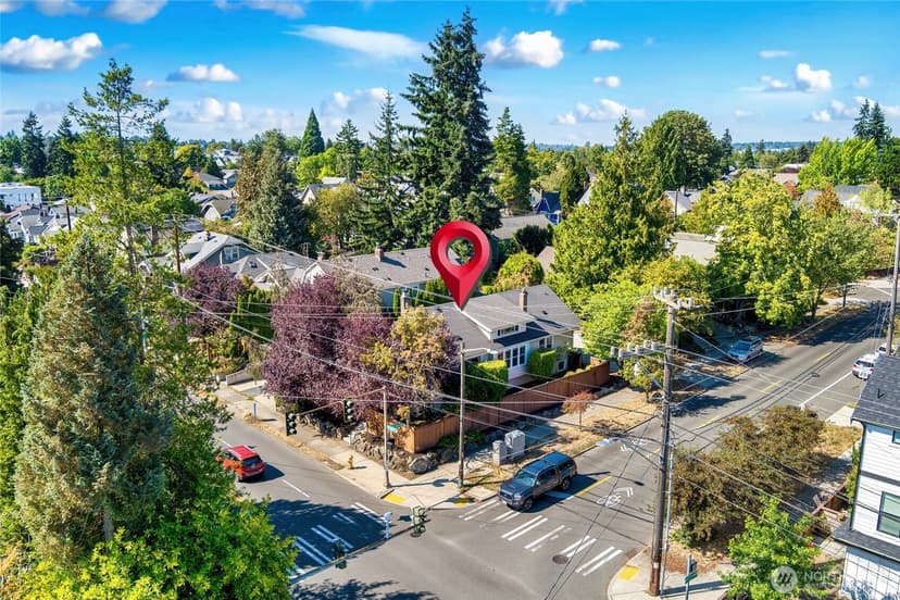 Property photo for 256 NE 50th Street, Seattle photo 8