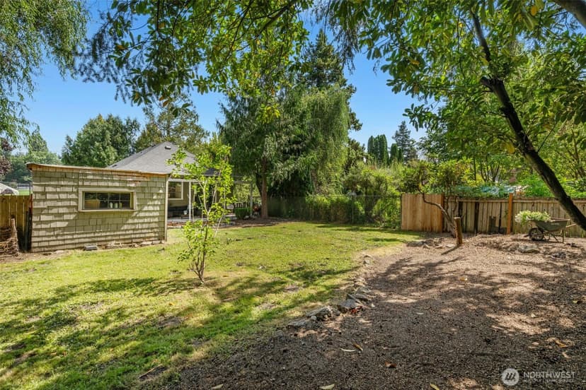 Property photo for 11017 31st Avenue NE, Seattle photo 28
