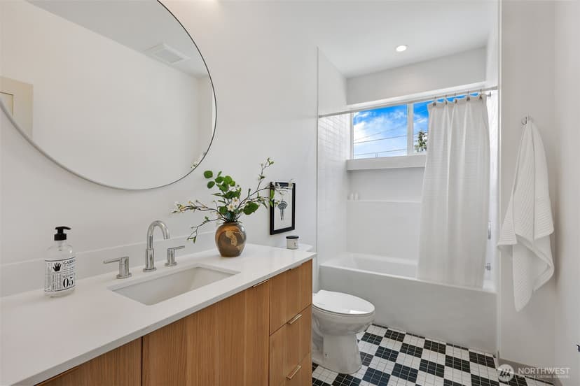 Property photo for 8732 13th Avenue NW, Seattle photo 14