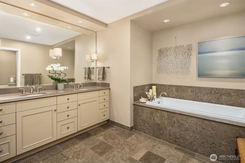 Property photo for 1188 Harvard Avenue E #3, Seattle photo 29