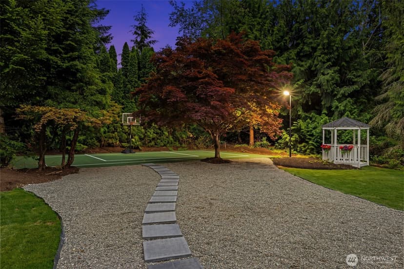 Property photo for 19238 184th Place NE, Woodinville photo 32