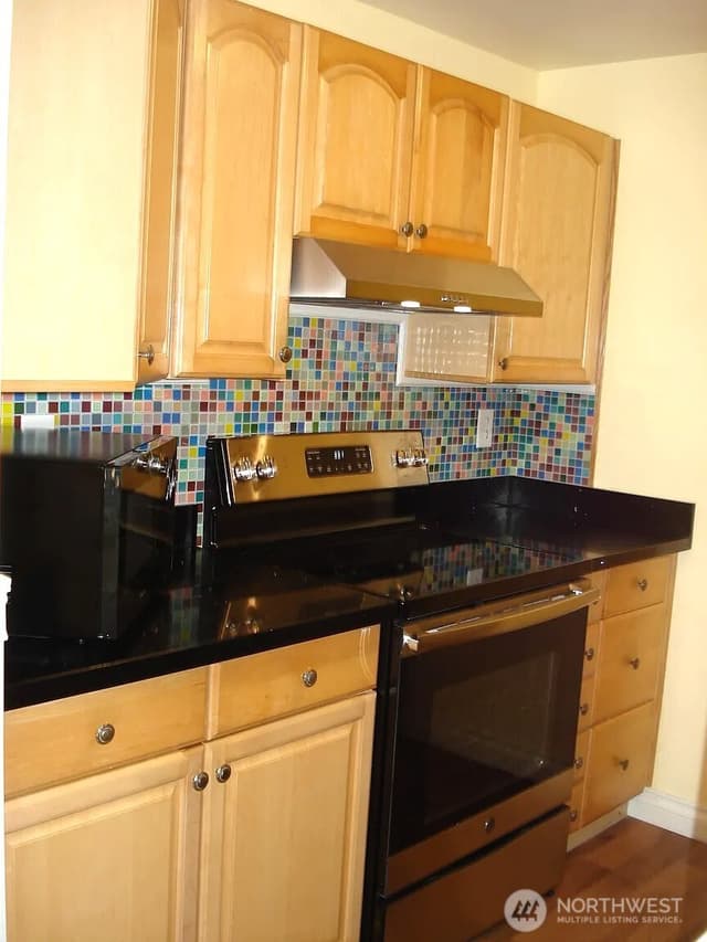 Property photo for 7209 224th Street SW #P5, Edmonds photo 5