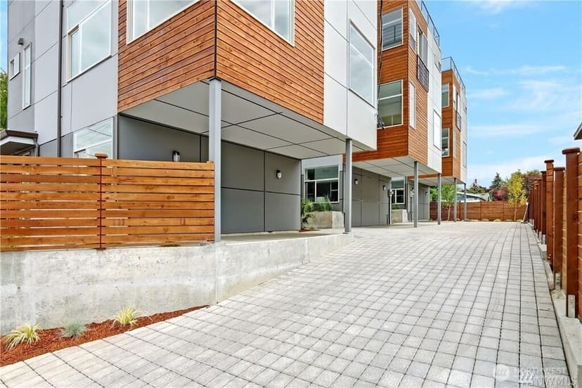 Property photo for 6546 24th Avenue NW, Seattle photo 3