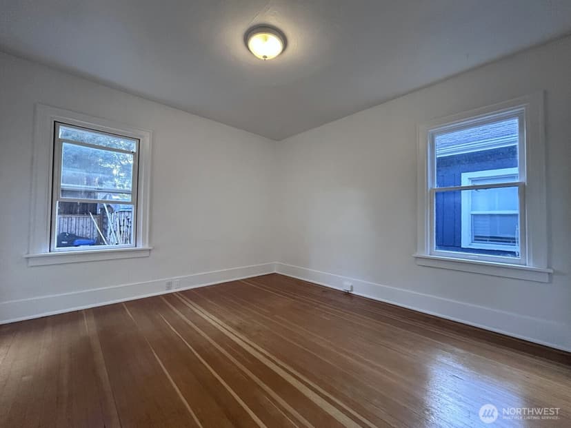 Property photo for 125 NE 52nd Street, Seattle photo 24