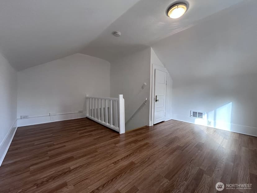 Property photo for 125 NE 52nd Street, Seattle photo 27