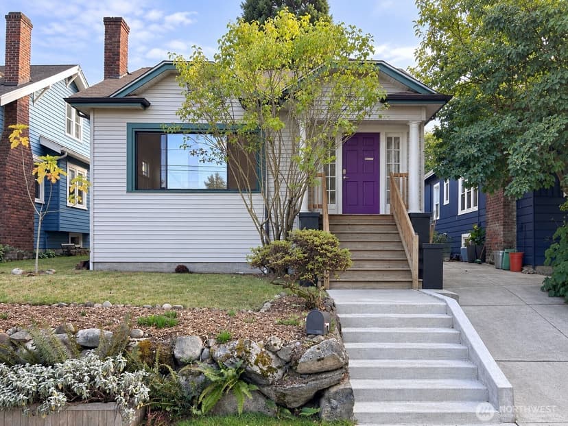 Property photo for 125 NE 52nd Street, Seattle