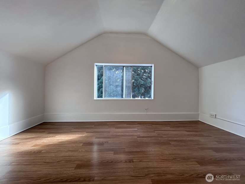 Property photo for 125 NE 52nd Street, Seattle photo 26