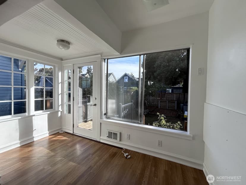 Property photo for 125 NE 52nd Street, Seattle photo 16