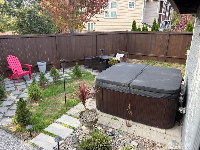 Property photo for 522 Hawthorne Street, Everett photo 25