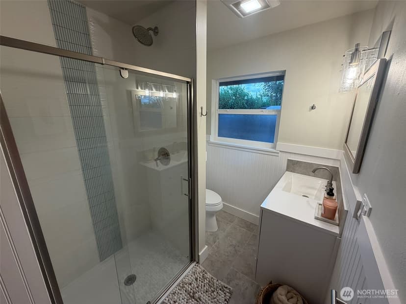 Property photo for 522 Hawthorne Street, Everett photo 11