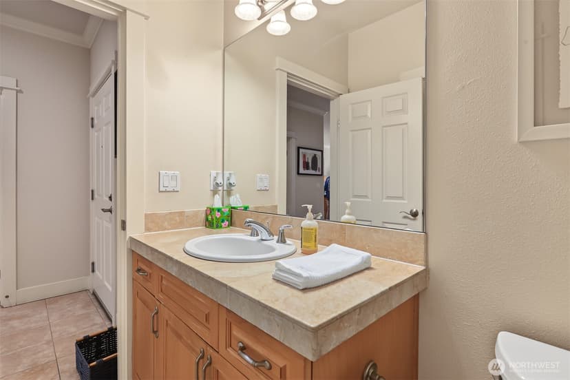 Property photo for 1854 NW 195th Street #205, Shoreline photo 22