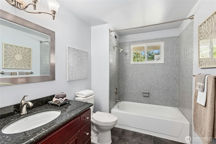 Property photo for 18225 154th Place SE, Renton photo 30