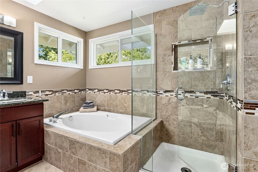 Property photo for 18225 154th Place SE, Renton photo 28