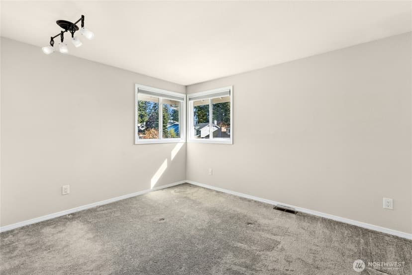 Property photo for 18225 154th Place SE, Renton photo 42