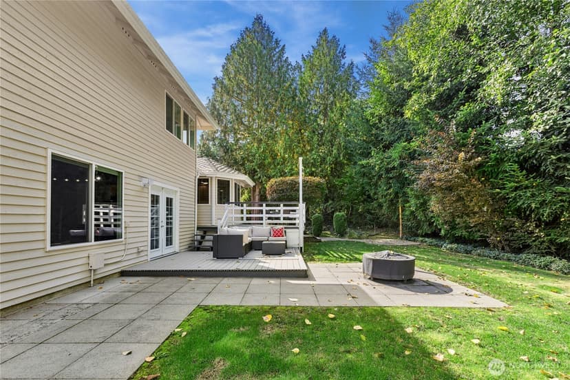 Property photo for 18225 154th Place SE, Renton photo 35