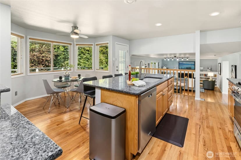 Property photo for 18225 154th Place SE, Renton photo 12