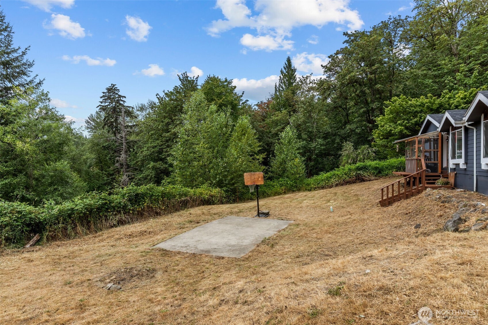Property photo for 18908 SE 116th Place, Issaquah photo 32