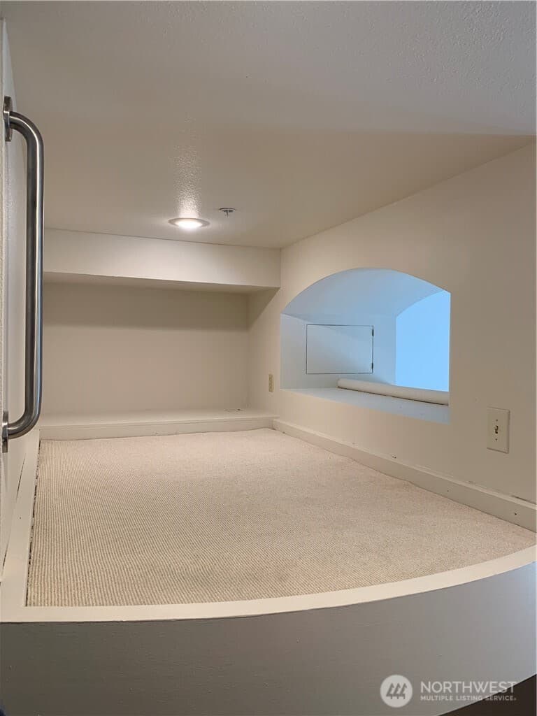 Property photo for 3028 Western Avenue #309, Seattle photo 7