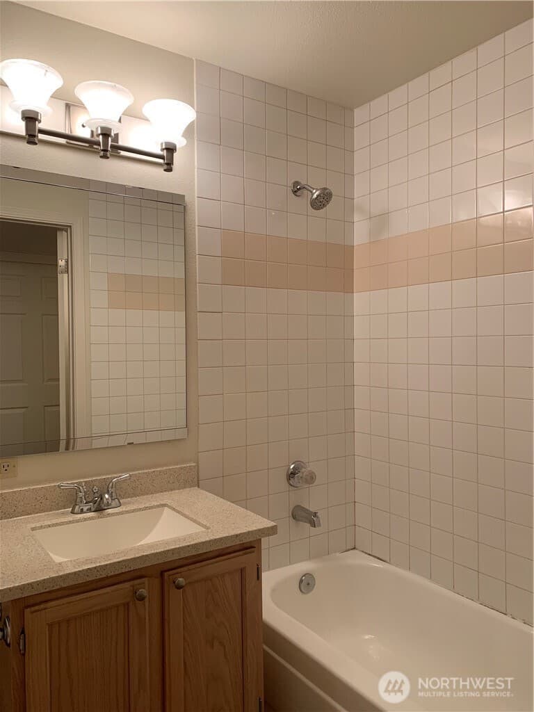Property photo for 3028 Western Avenue #309, Seattle photo 8