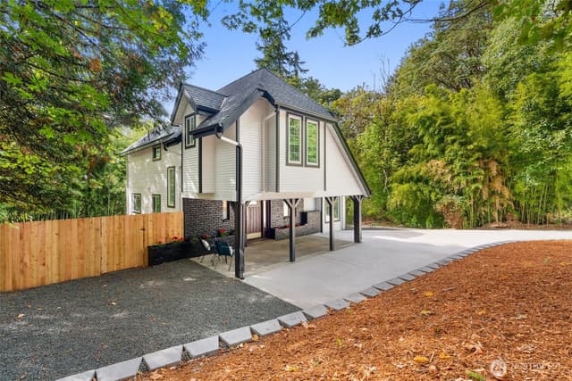 Property photo for 4624 Willow Lane NW, Gig Harbor photo 2